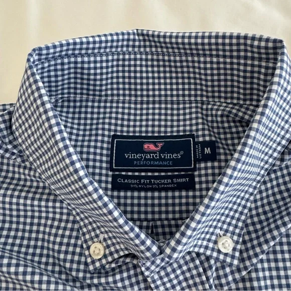 Vineyard Vines Performance Button Down Shirt - Picture 2 of 4